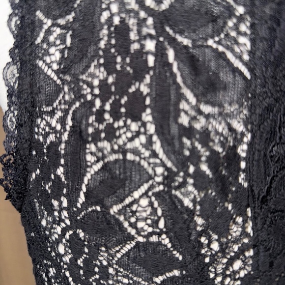Wallflower | Black Lace Swim Coverup | XL - Picture 5 of 9